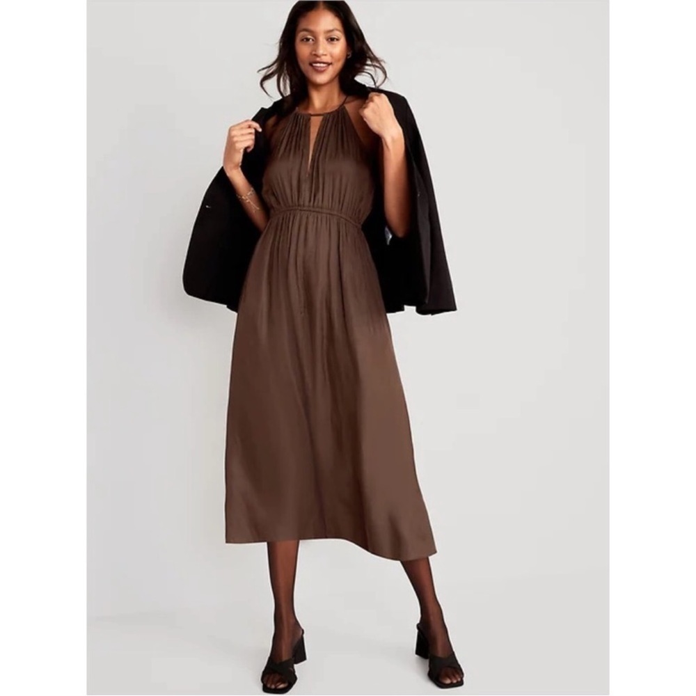 NWT Old Navy Waist-Defined Halter Satin Maxi Dress - Picture 3 of 8